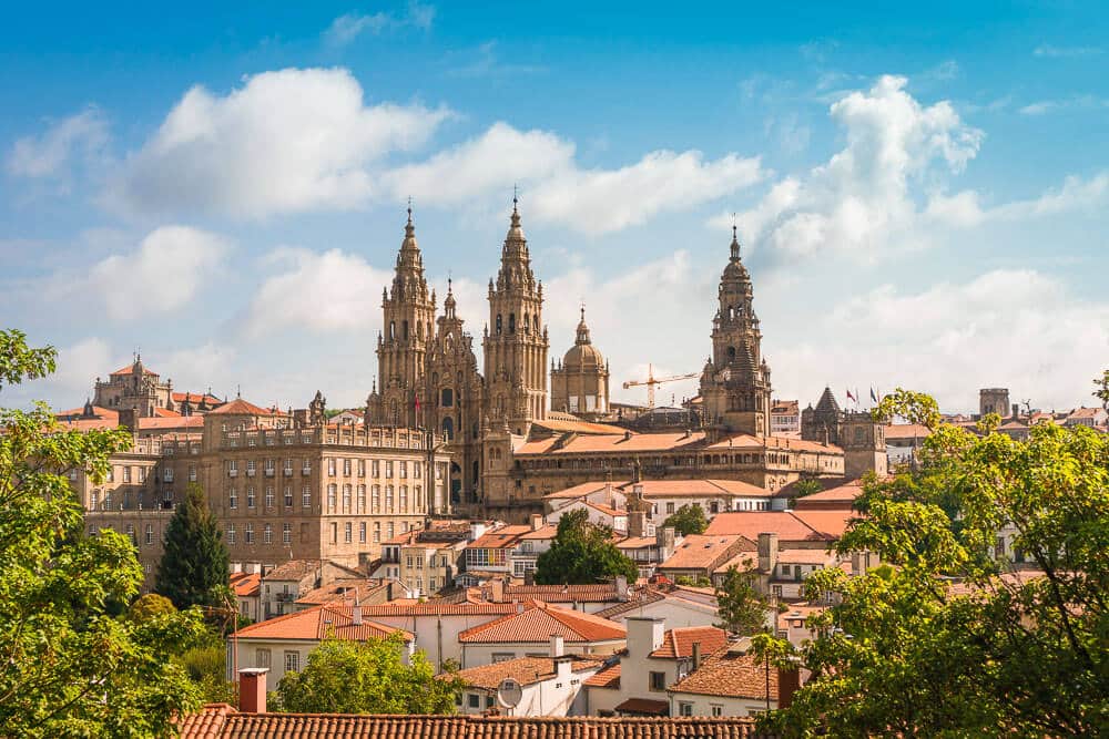 Vista de Santiago de Compostela y su catedral